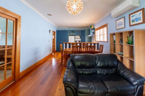Photo of property in 17 Ava Street, Petone, Lower Hutt, 5012