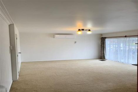 Photo of property in 47 Cascades Road, Pakuranga Heights, Auckland, 2010