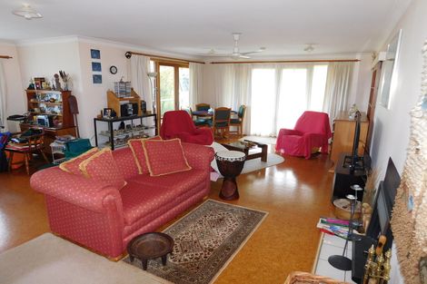 Photo of property in 91 Yorke Road, Haruru, 0204