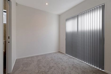 Photo of property in 2/3238 Great North Road, New Lynn, Auckland, 0600