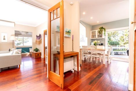 Photo of property in 113 Creswick Terrace, Northland, Wellington, 6012