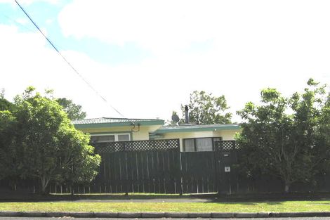 Photo of property in 62 Tirimoana Road, Te Atatu South, Auckland, 0602
