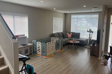 Photo of property in 111 Cyril French Drive, Flat Bush, Auckland, 2016