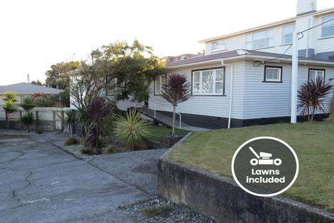 Photo of property in 15 Scott Street, Moturoa, New Plymouth, 4310
