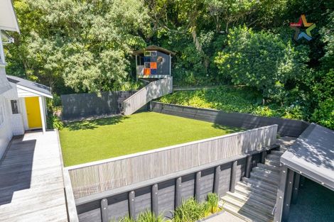 Photo of property in 8g Tawa Street, Eastbourne, Lower Hutt, 5013