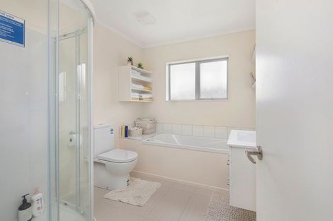 Photo of property in 14 Montego Place, Grenada Village, Wellington, 6037