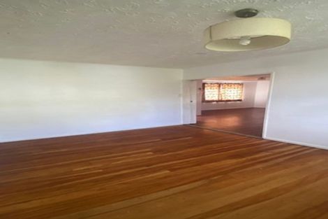Photo of property in 115 View Road, Sunnyvale, Auckland, 0612