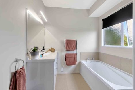 Photo of property in 61 Whatapaka Road, Karaka, Papakura, 2580