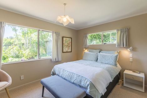 Photo of property in 7 Amokura Street, Waikanae, 5036