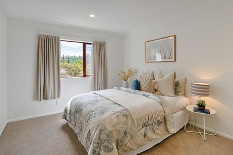 Photo of property in 72 Rutherford Drive, Waikanae Beach, Waikanae, 5036