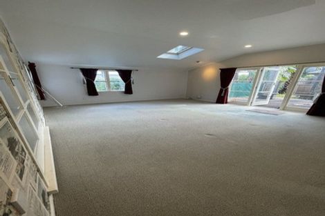 Photo of property in 18 Triangle Road, Massey, Auckland, 0614