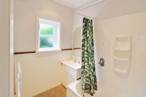 Photo of property in 14 Bell Road, Waiwhetu, Lower Hutt, 5010