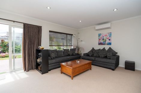 Photo of property in 6 Northbrook Glen, Flagstaff, Hamilton, 3210