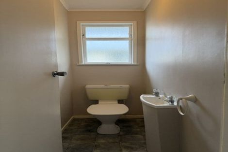 Photo of property in 44 Acacia Avenue, Maungaraki, Lower Hutt, 5010