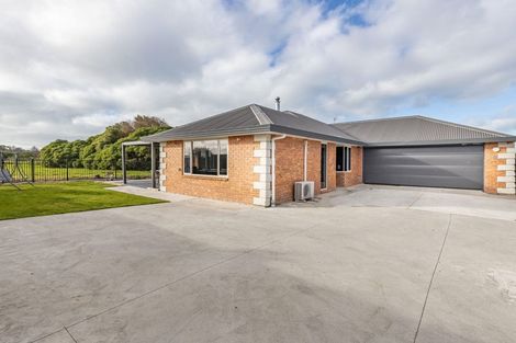 Photo of property in 28 Brightstone Crescent, Aranui, Christchurch, 8061