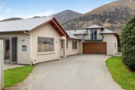 Photo of property in 12 Orbell Drive, Lake Hayes, Queenstown, 9304