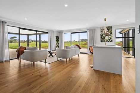 Photo of property in 61 Tennants Road, Bulls, 4894