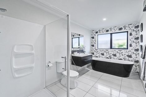 Photo of property in 25 Navy Loop, Rolleston, 7614