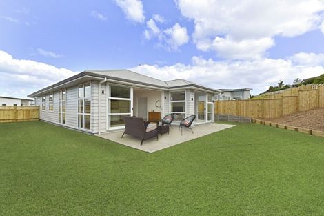 Photo of property in 24 Kukuwai Avenue, Red Beach, 0932