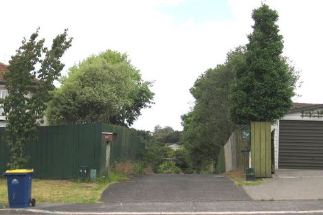 Photo of property in 63 Lynn Road, Bayview, Auckland, 0629