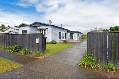 Photo of property in 4 Root Street, Gisborne, 4010