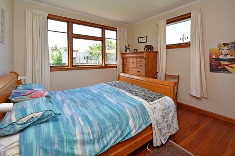 Photo of property in 52 Olliviers Road, Phillipstown, Christchurch, 8011