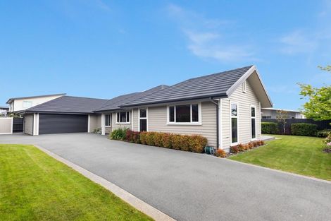 Photo of property in 42 Westpark Drive, Burnside, Christchurch, 8053