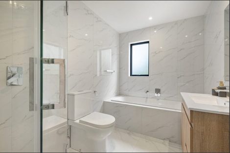 Photo of property in 132a Stapleford Crescent, Browns Bay, Auckland, 0630