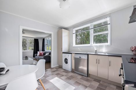 Photo of property in 2/121 Clouston Park Road, Clouston Park, Upper Hutt, 5018