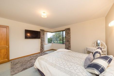 Photo of property in 335 Tutaki Road, Kelvin Grove, Palmerston North, 4470