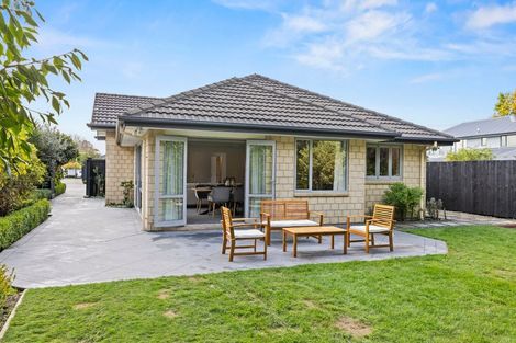 Photo of property in 15a Westburn Terrace, Burnside, Christchurch, 8041