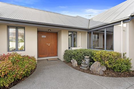 Photo of property in 4 Westall Lane, Avonhead, Christchurch, 8042