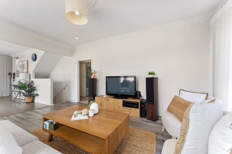 Photo of property in 871 Whangaparaoa Road, Manly, Whangaparaoa, 0930