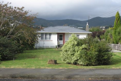 Photo of property in 74 Rata Road, Raumati Beach, Paraparaumu, 5032