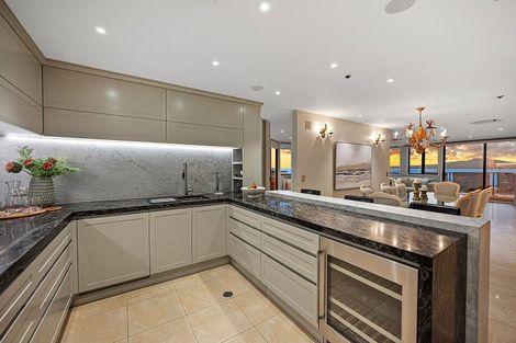 Photo of property in Mon Desir Apartments, 6/173b Hurstmere Road, Takapuna, Auckland, 0622