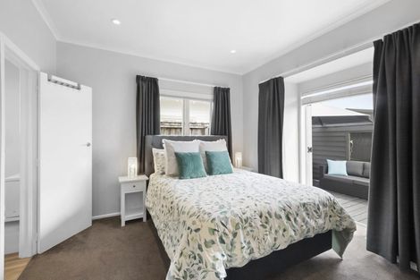 Photo of property in 166 Lemon Street, Strandon, New Plymouth, 4312