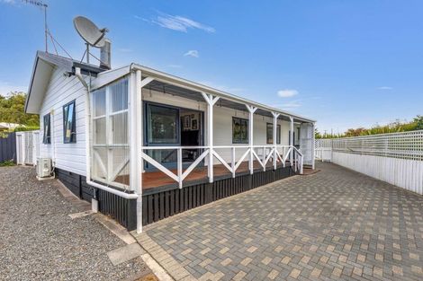 Photo of property in 9a Robinson Avenue, Holdens Bay, Rotorua, 3010