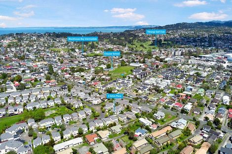 Photo of property in 2 Ochre Place, Blockhouse Bay, Auckland, 0600