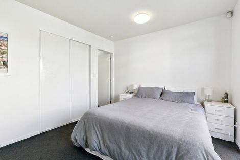 Photo of property in Pirie Street Townhouses, 4/35 Pirie Street, Mount Victoria, Wellington, 6011