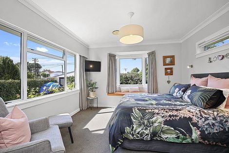 Photo of property in 120 Carrington Street, Lower Vogeltown, New Plymouth, 4310
