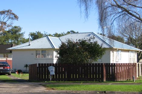 Photo of property in 37 Croall Crescent, St Andrews, Hamilton, 3200