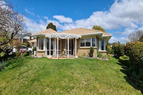 Photo of property in 11 Frisken Place, Lynmore, Rotorua, 3010