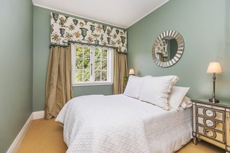 Photo of property in 2 Cluny Avenue, Kelburn, Wellington, 6012