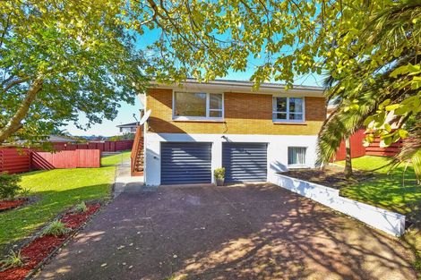 Photo of property in 78 Ray Small Drive, Pahurehure, Papakura, 2113
