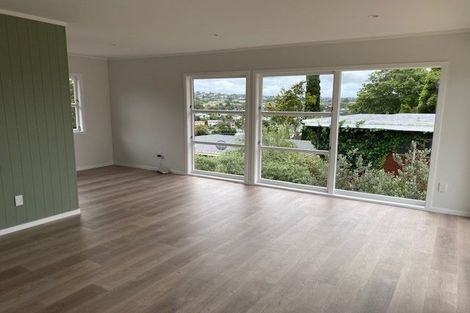 Photo of property in 1/37 Beatrice Avenue, Hillcrest, Auckland, 0627