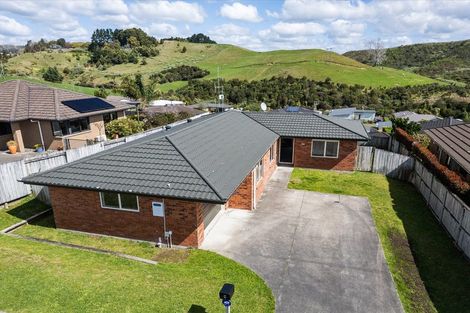 Photo of property in 9 Gina Way, Welcome Bay, Tauranga, 3112