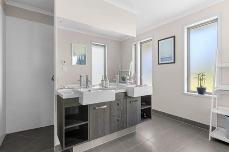 Photo of property in 70 Jack Boyd Drive, Mangawhai Heads, Kaiwaka, 0573