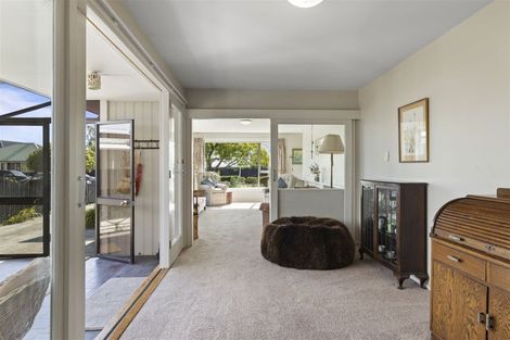 Photo of property in 6 Dulles Place, Papanui, Christchurch, 8053