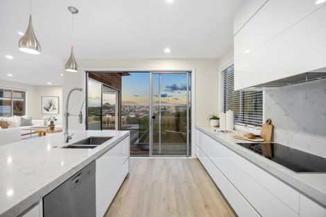 Photo of property in 7 Bounty Road, Long Bay, Auckland, 0630