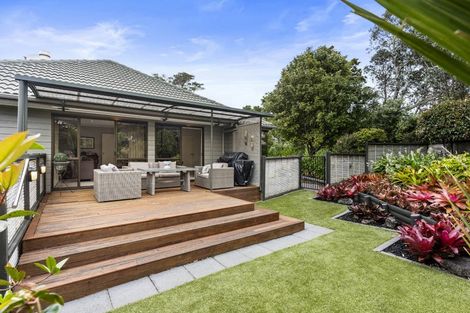 Photo of property in 161 Mellons Bay Road, Mellons Bay, Auckland, 2014